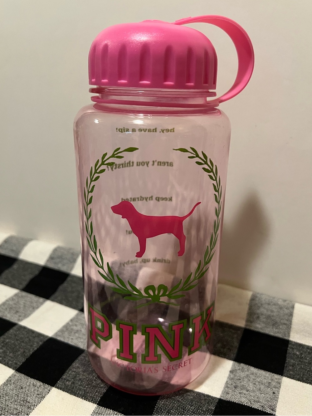 VICTORIA’S SECRET PINK REUSABLE WATER BOTTLE.